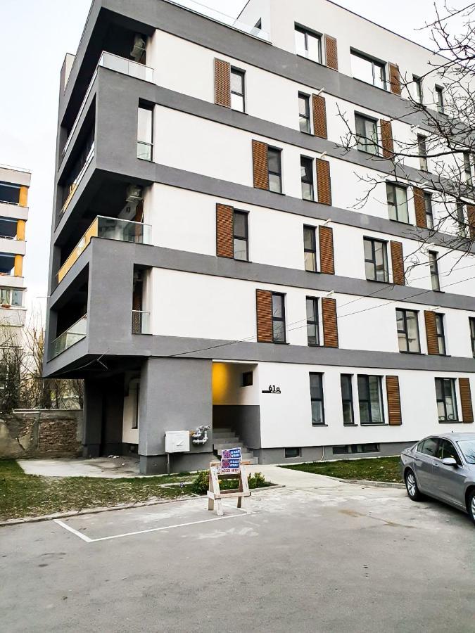 Urban Retreat: Industrial Chic 1Br Ap - Heart Of Bucharest Apartment Bagian luar foto